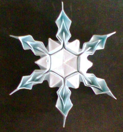 3d origami snowflake