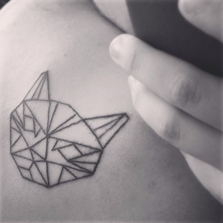 chat origami tattoo