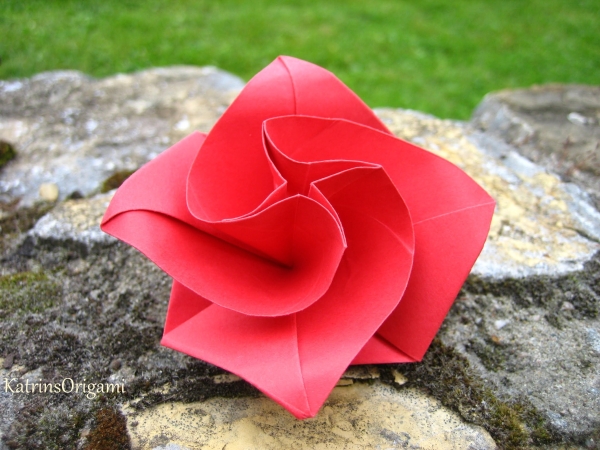 origami diamond rose