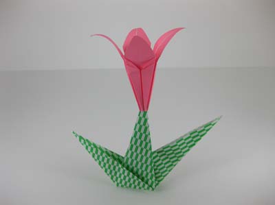 origami lily with stem