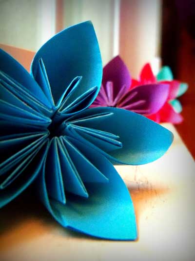 sticky note origami flower