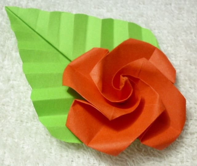 trandafir origami